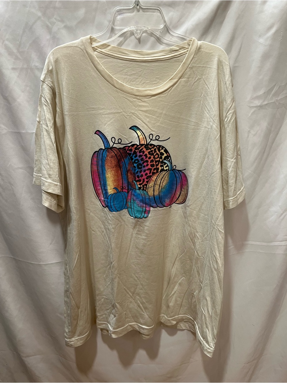 Cream Tee with Colorful Pumpkin Graphic
